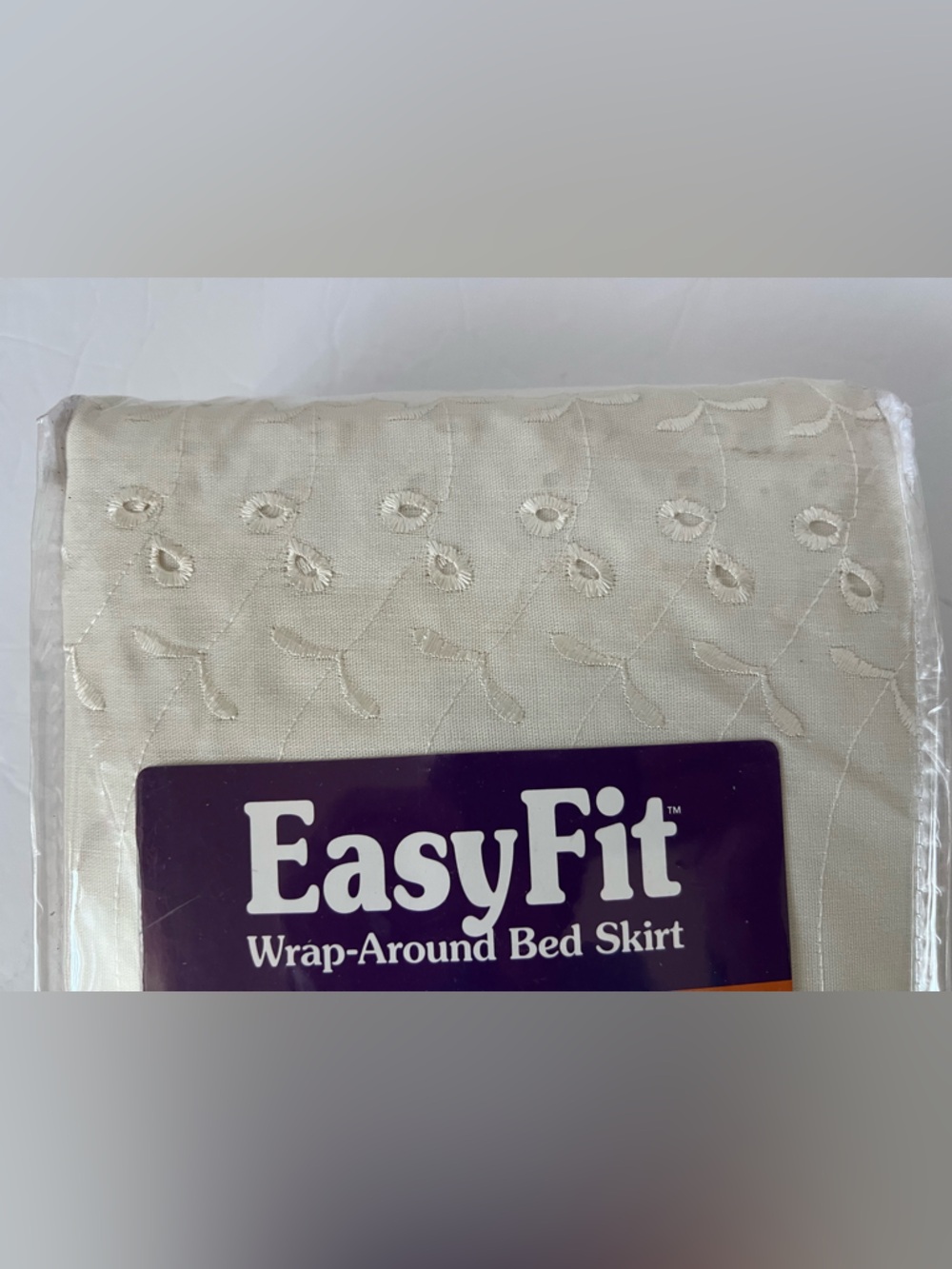 NEW Easy Fit Ivory Eyelet Wrap Around Bed Skirt Queen or King Size Mattresses - Picture 4 of 4